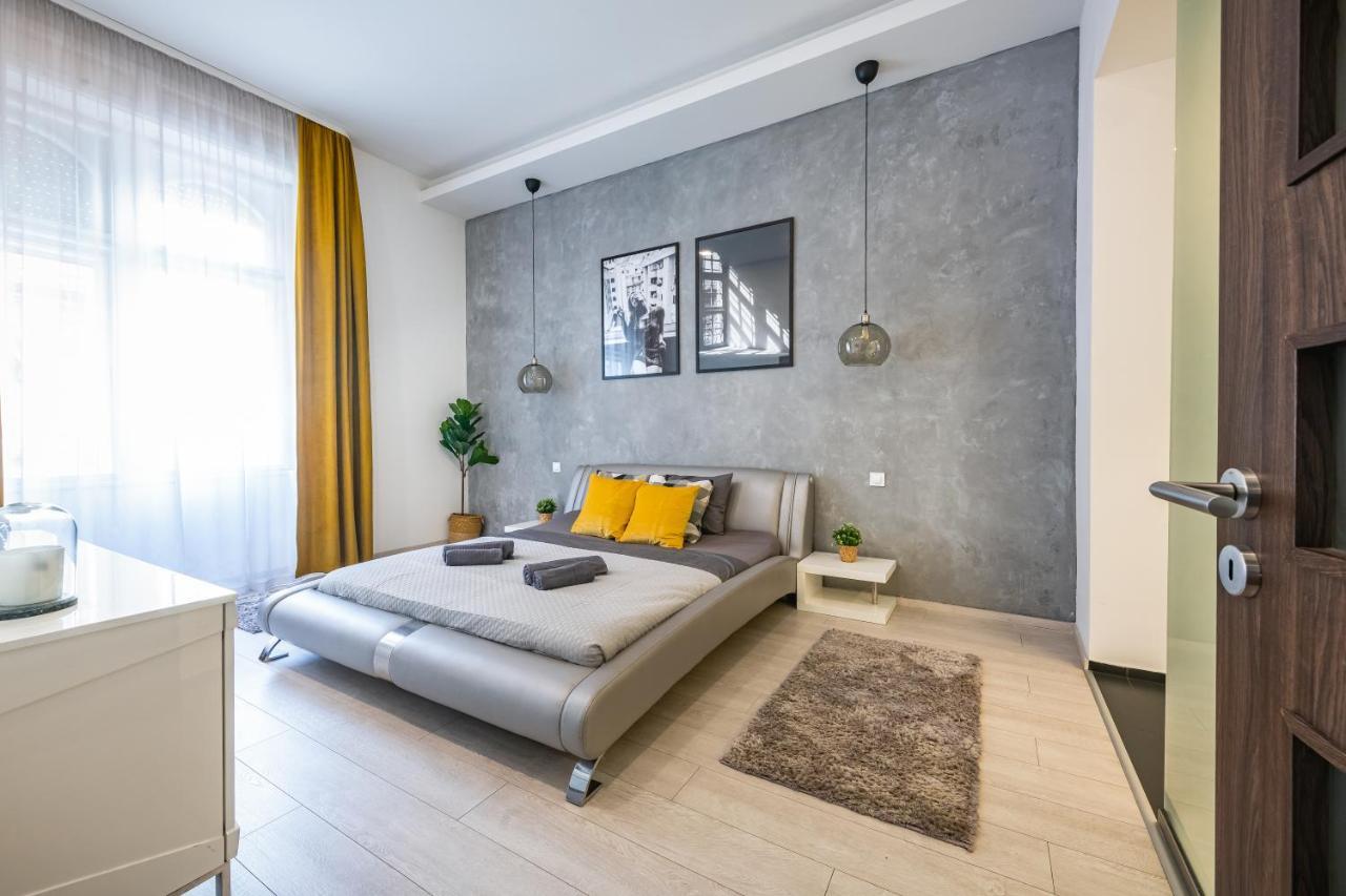Luxury Nova Home next to the New York Café Budapest Exterior foto